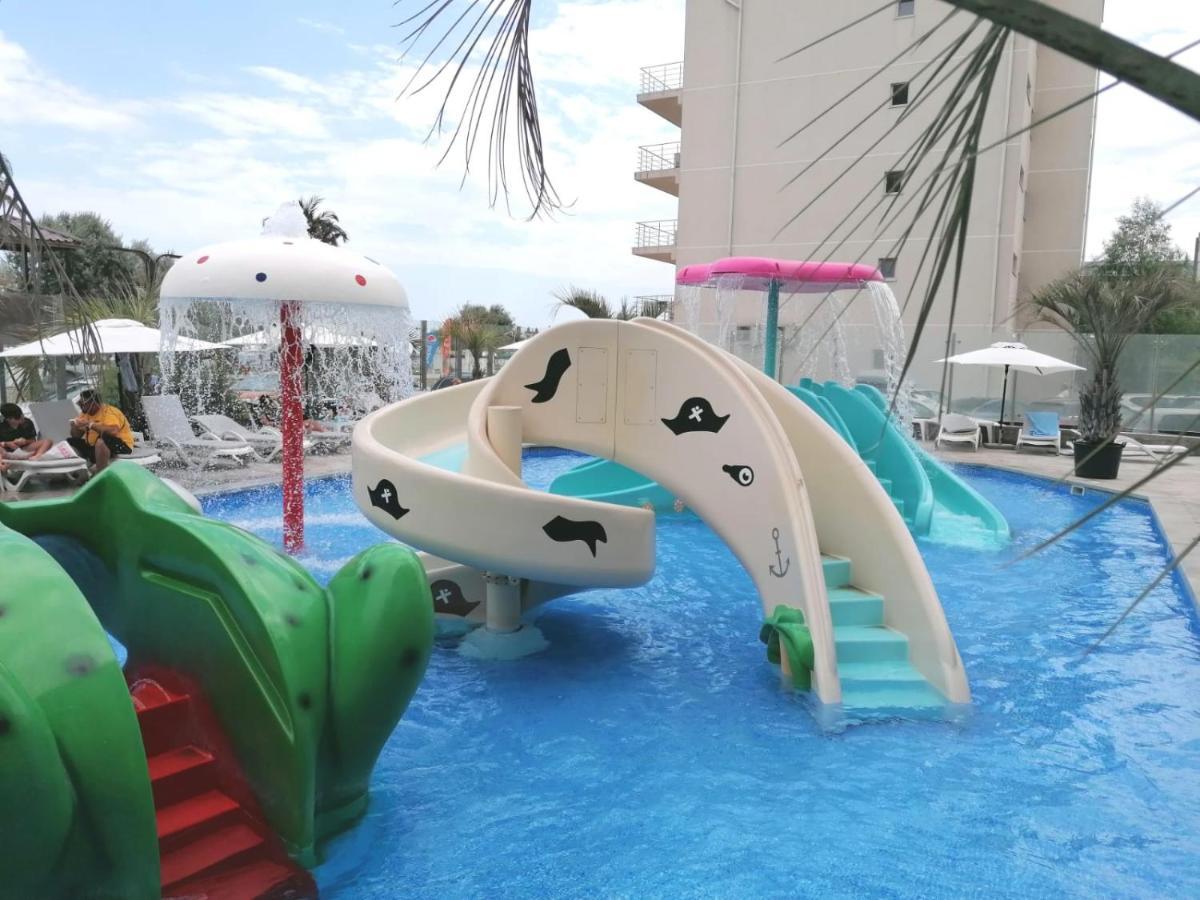 Greenview Alezzi Beach Resort Năvodari Eksteriør billede