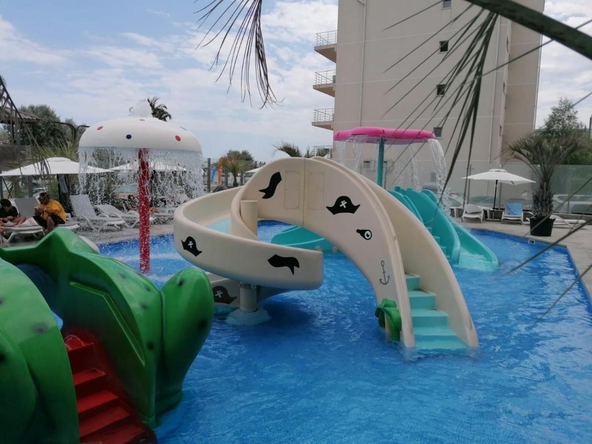 Greenview Alezzi Beach Resort Năvodari Eksteriør billede